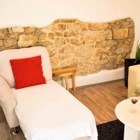 Dora Apartment