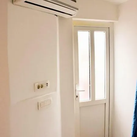 Dora Apartment